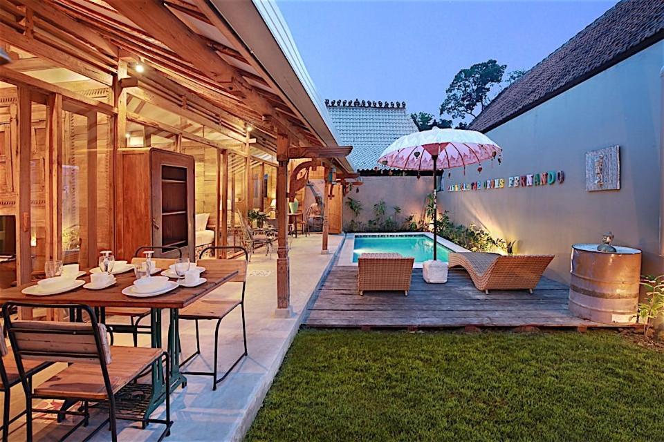 Villa Joglo Batu Belig Canggu  Exterior photo